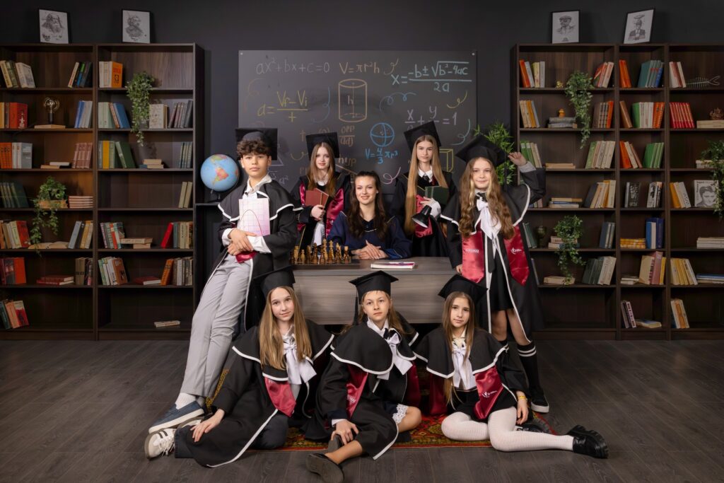 Ședință foto pentru ELEVI / ABSOLVENȚI